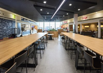 Foodcourt und Essbereich